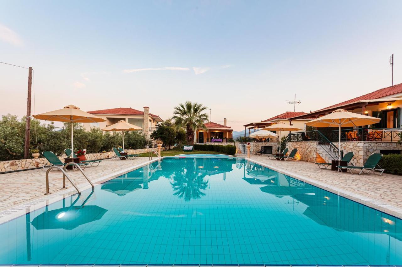 Dukes Poolside Houses Parálion Ástros Buitenkant foto
